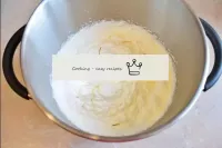 Junte a pano de açúcar e acesse para um creme está...