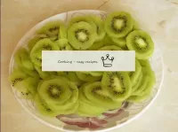 Cut the kiwi into thin circles. I took hard kiwis ...