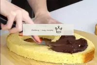 Überspringen Sie den unteren Korn mit Ganache. ...