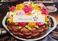 Gâteau panier avec des fleurs...