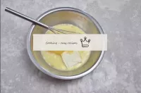 How to make cake cakes? Take a refractory bowl and...