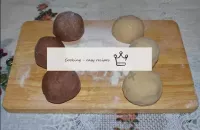 Divide the dough of each color into 3 parts. Roll ...