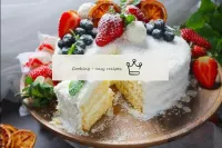 ケーキを一部にカットし、天国の風味をお楽しみください！...