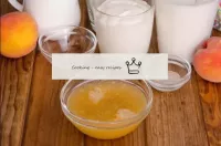 Remplir la gélatine de sirop (eau, lait, crème). J...