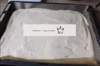 Verser la pâte sur une plaque de cuisson gelée de ...