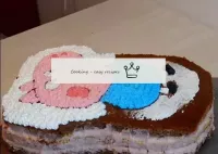ارسم الخلفية على النصف العلوي من الصورة على الكعكة...
