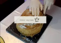 Geben Sie dem Kuchen die Körperform eines zukünfti...