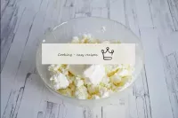 Add cottage cheese, sour cream and vanilla sugar t...