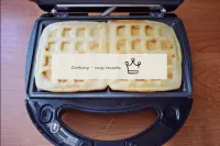 Ready-made waffles should become a mouth-watering ...