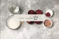 How to make apples in caramel? Prepare the product...