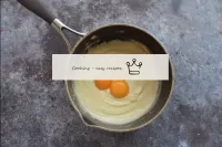 Put the yolks in the cooled mass in the bucket and...