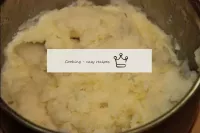 Karotten und Kartoffeln putzen und kochen, bis sie...