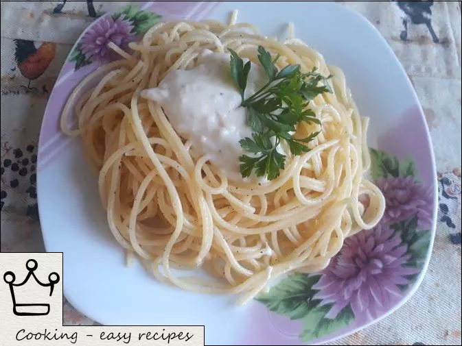 Espagueti con salsa bechamel