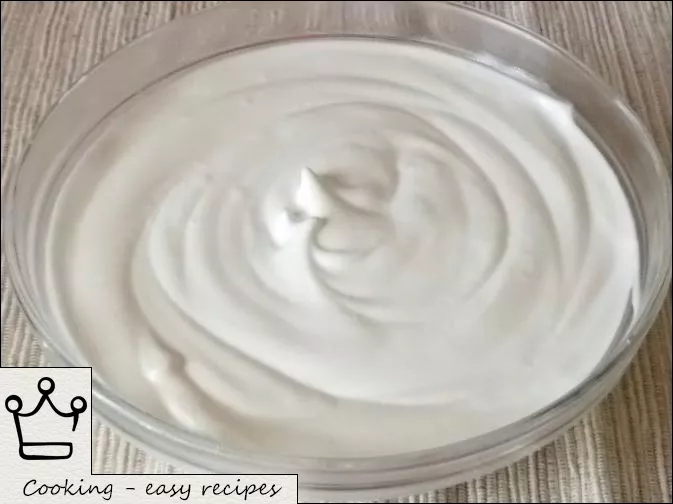 Crema proteica su smetano