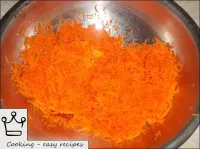 Peler et laver les carottes. Frotter les carottes ... Peler et laver les carottes. Frotter les carottes ...