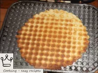 The baking time of the waffles is easy to determin...