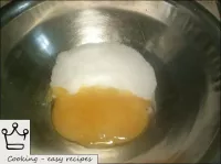 How to make a bouche biscuit: Separate the yolks f...