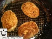 Then turn over and fry for 3-4 minutes on the othe...