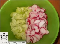 Mix cucumbers and radishes in a deep bowl. ...