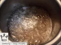 Bring the sugar and water to a boil, remove the fo...