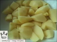 Как приготовить быстрое жаркое без лука: Картофель...