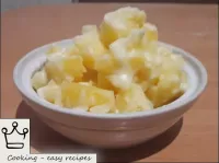 Die Eintopfkartoffeln auf der Milch heiß servieren...