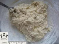 One adds yeast mixture, remaining flour and kneads...