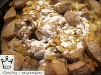Versare carne con cipolla di farina. ... Versare carne con cipolla di farina. ...