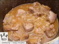 Riempire di brodo di carne (può essere acqua) per ... Riempire di brodo di carne (può essere acqua) per ...