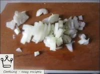 Peel and wash the onions, finely shred. ...