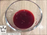 Drain the resulting cherry juice into a container ...