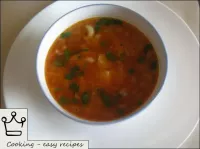 Ecco la zuppa di pasta pronta. Buon appetito!...