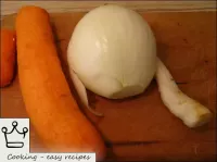 如何為魚準備腌制品？清除蔬菜。...