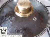Close the dishes with a lid, boil over medium heat...