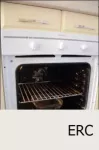 此時，烤箱加熱到160度。當它已經加熱時，為了避免烘烤過度，將熱沸水的容器放在烤箱底部。...