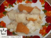 Taze balık pirzola nasıl yapılır: Ekmeği parçalara...
