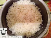 Boil rice. To do this, rinse the rice until the wa...
