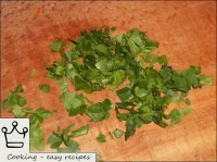 Cut the parsley. ...