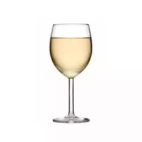 Белое полусухое вино...